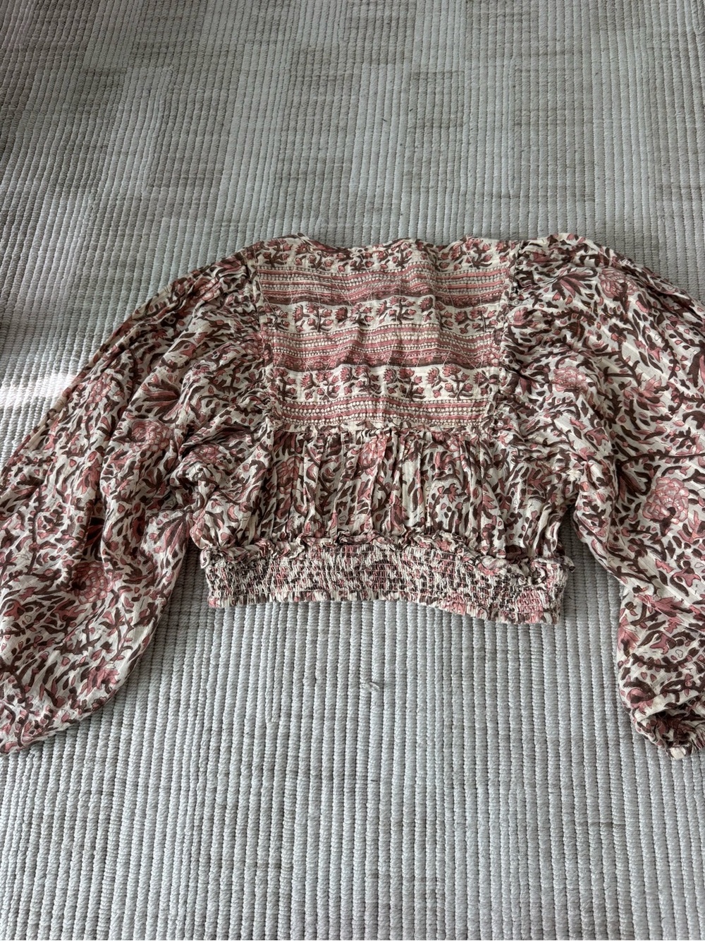 Cleobella Pink Floral Cropped Peasant Blouse - Picture 3 of 3